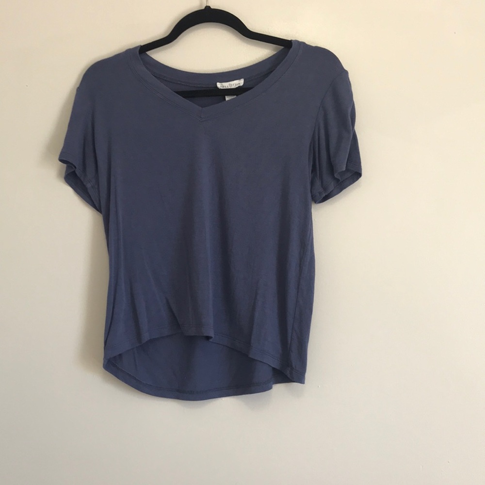 Casual dark blue v-neck